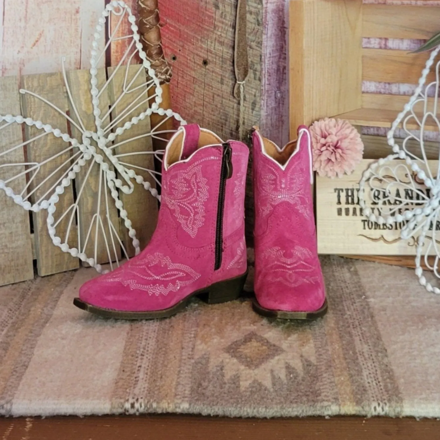 Kids' Leather Boots "Casanova" by Ariat  A441003729
