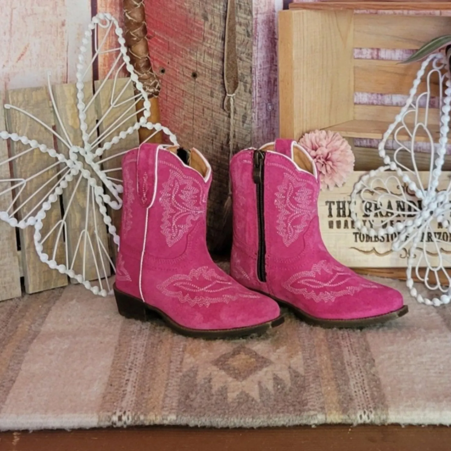 Kids' Leather Boots "Casanova" by Ariat  A441003729
