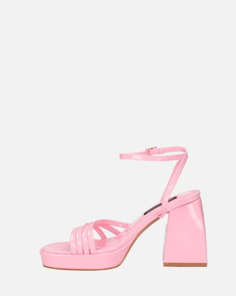 WINONA - sandali in glassy rosa con tacco squadrato
